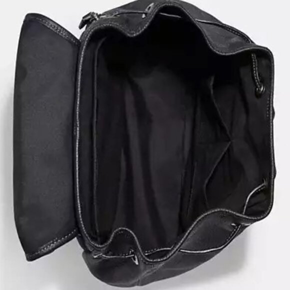 NWOT Coach Sullivan Backpack In Signature Canvas Plastic still on! - Picture 3 of 10